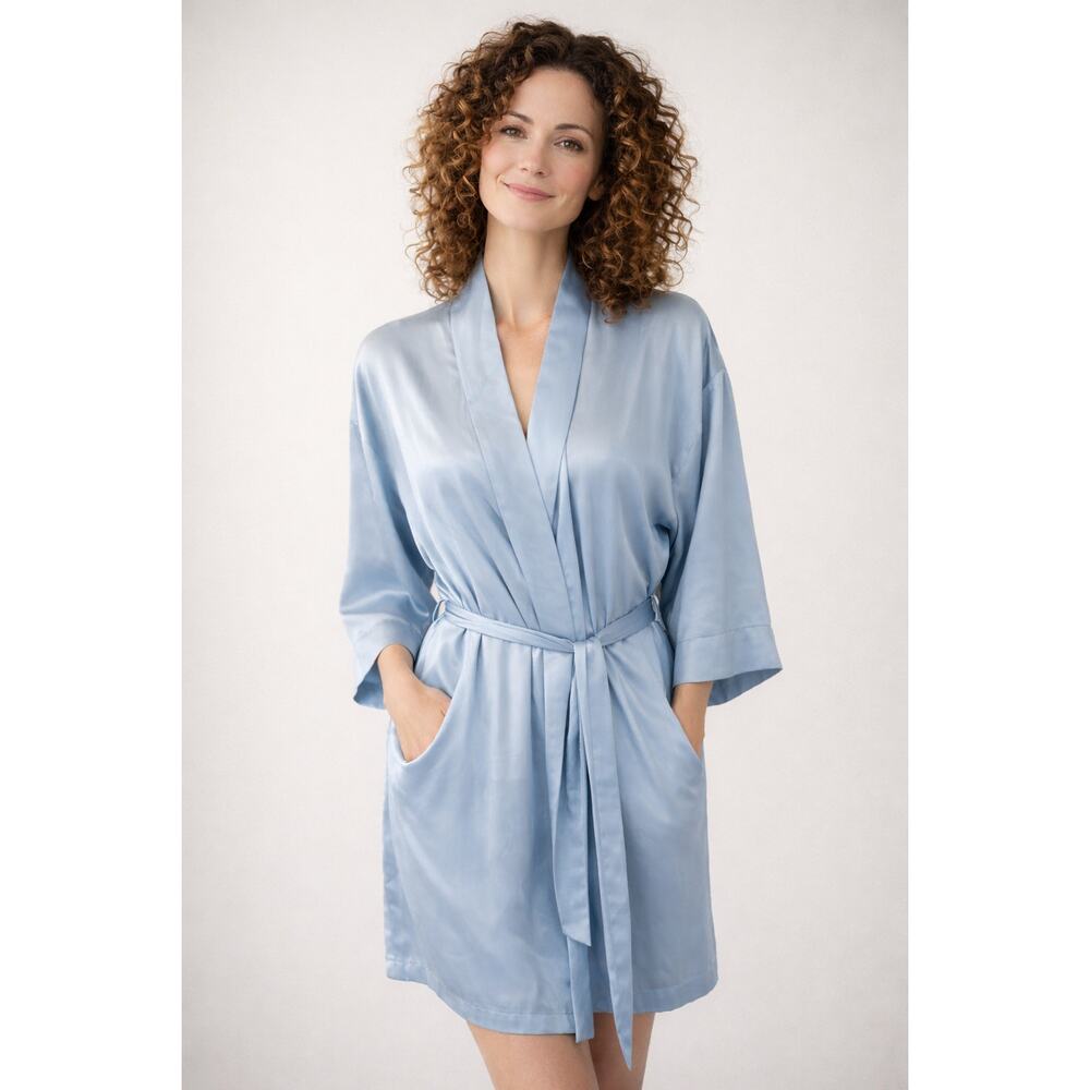 Natori Glamour Grey short wrap Small‎ Comfy Glam